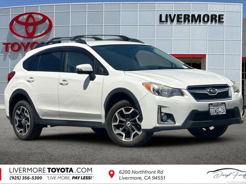 Used 2016 Subaru Crosstrek 2.0i Limited w/ Popular Package #1 AWD/4WD image 1