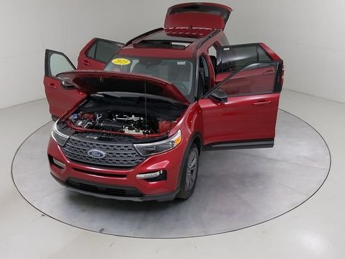 Certified 2023 Ford Explorer XLT w/ Equipment Group 202A AWD/4WD image 46