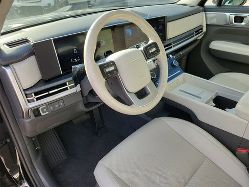 Used 2025 Hyundai Santa Fe SEL image 15