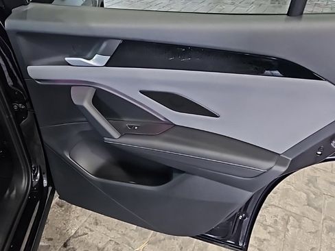 New 2026 Volkswagen Tiguan SE image 15