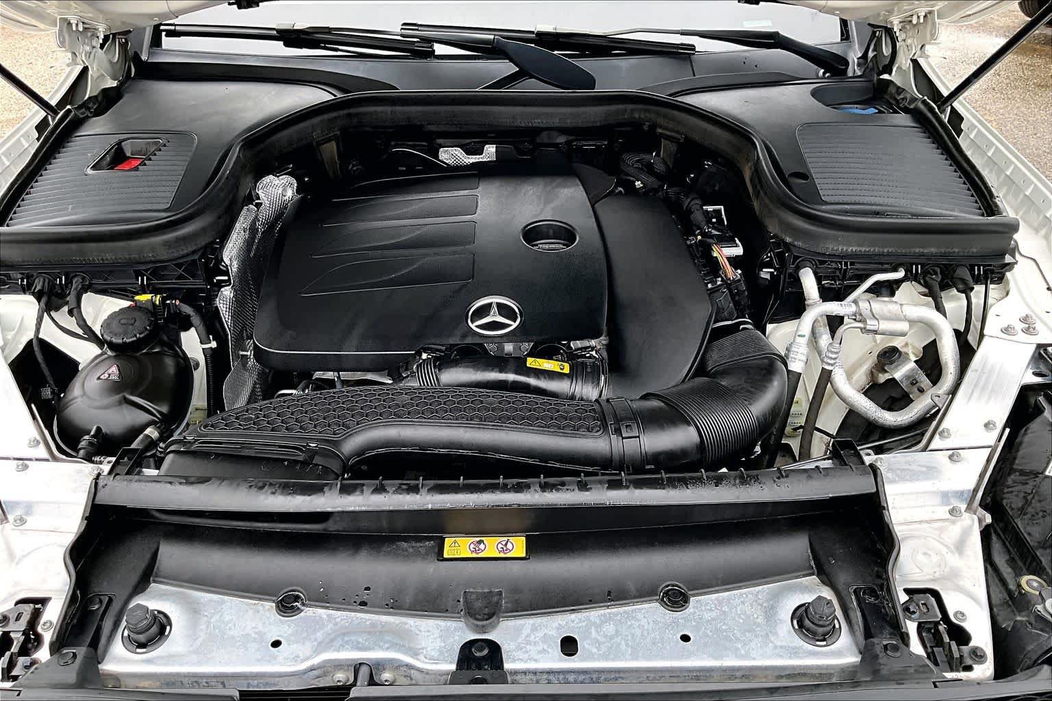 Used 2022 Mercedes-Benz GLC 300 image 32