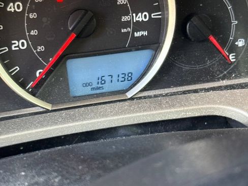 Used 2013 Toyota RAV4 XLE FWD image 6