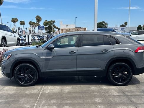 Used 2023 Volkswagen Atlas Cross Sport SE w/ Panoramic Sunroof Package AWD/4WD image 7
