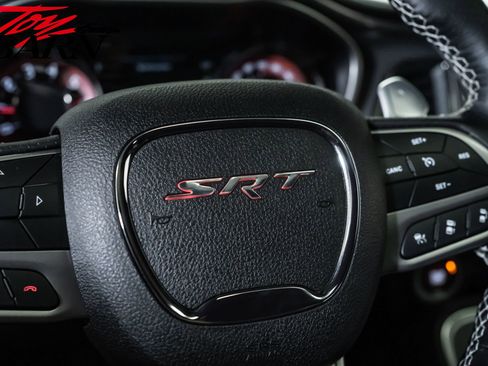 Used 2020 Dodge Challenger SRT Hellcat RWD image 32