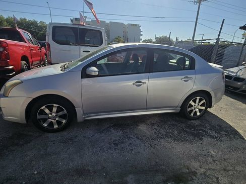 Used 2012 Nissan Sentra 2.0 SR w/ Special Edition Pkg image 2