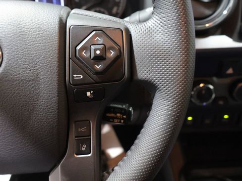 Certified 2023 Toyota Tacoma TRD Sport AWD/4WD image 34