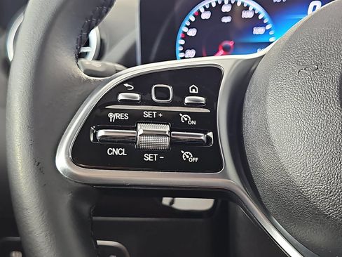 Used 2023 Mercedes-Benz GLA 250 image 17