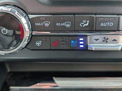 Used 2024 Ford F250 Lariat w/ Lariat Ultimate Package AWD/4WD image 20