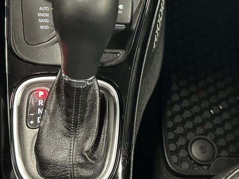 Used 2018 Jeep Compass Latitude image 33