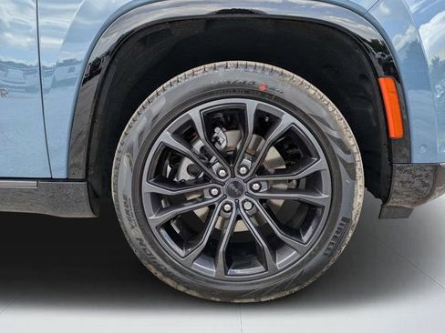 New 2026 Jeep Grand Wagoneer Summit AWD/4WD image 10
