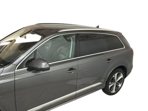 Used 2023 Audi Q7 3.0T Premium Plus w/ Premium Plus Package AWD/4WD image 18