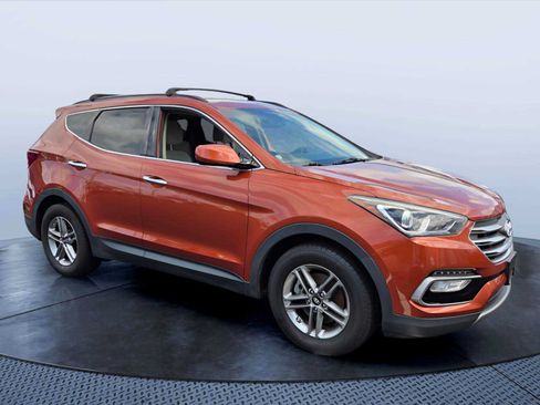 Used 2017 Hyundai Santa Fe Sport FWD image 1