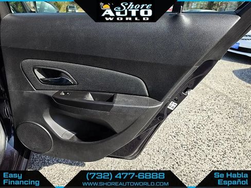 Used 2015 Chevrolet Cruze LT FWD image 19