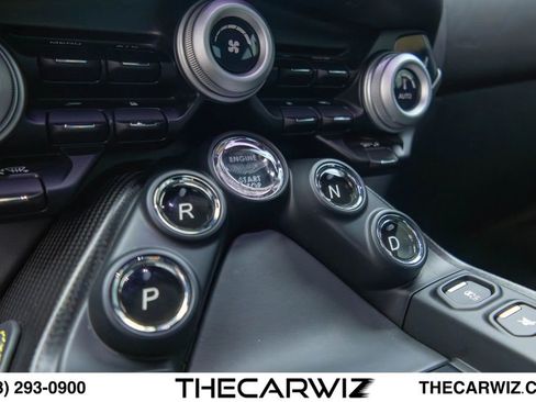 Used 2023 Aston Martin V8 Vantage Coupe RWD image 64