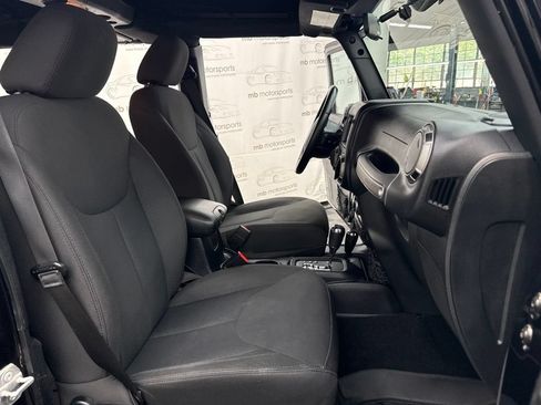Used 2016 Jeep Wrangler Unlimited Sport w/ Connectivity Group AWD/4WD image 24