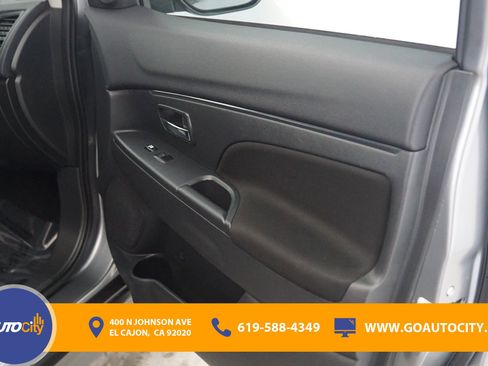 Used 2025 Mitsubishi Outlander Sport ES image 16