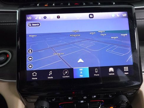 Used 2023 Jeep Grand Cherokee L Limited w/ Luxury Tech Group II AWD/4WD image 20