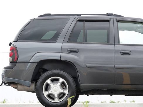 Used 2007 Chevrolet TrailBlazer LS w/ LS Preferred Equipment Group AWD/4WD image 26