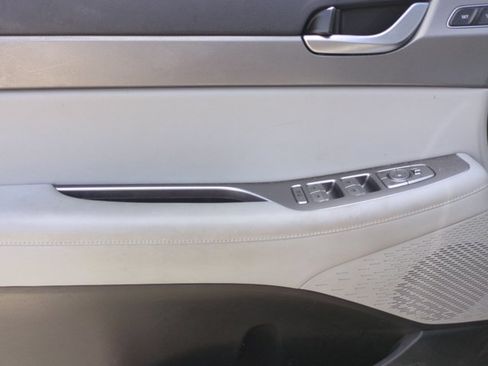 Used 2020 Hyundai Palisade SEL w/ Premium Package FWD image 9