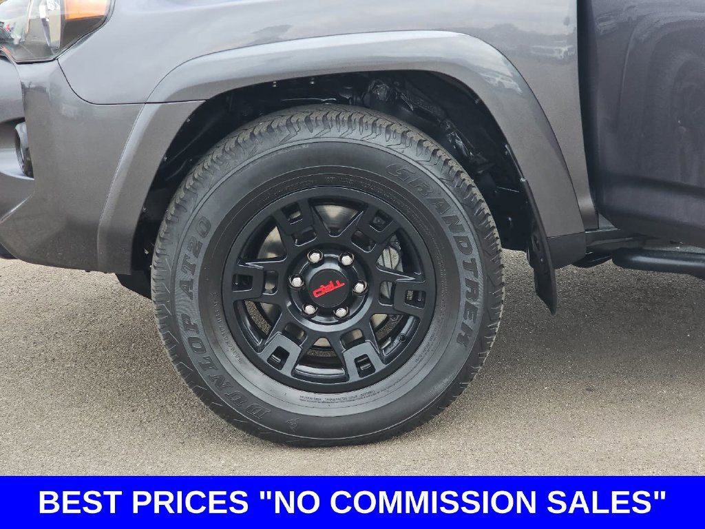 Used 2023 Toyota 4Runner TRD Off-Road Premium w/ Off Road Premium Plus Package AWD/4WD image 35