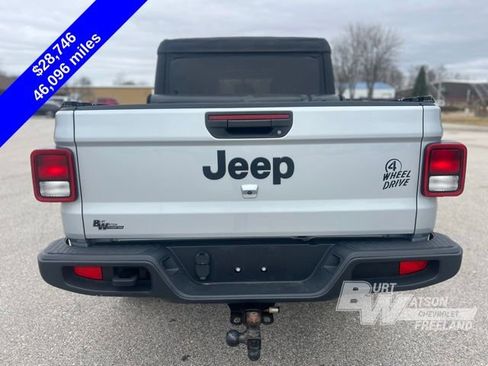Used 2022 Jeep Gladiator Willys image 5