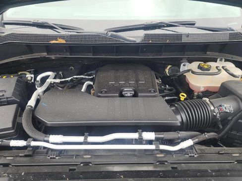 Used 2022 Chevrolet Silverado 1500 Custom Trail Boss w/ Safety Confidence Package AWD/4WD image 15
