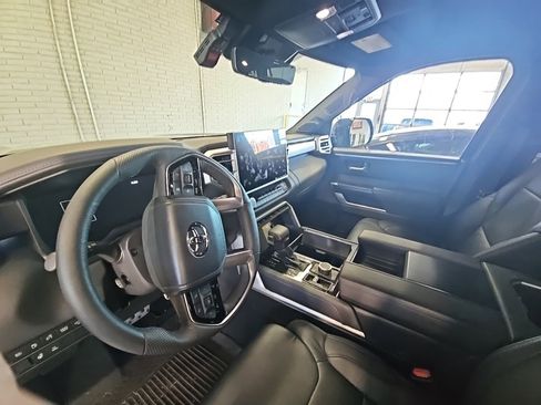 Used 2024 Toyota Sequoia 4WD image 12