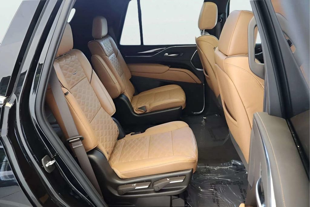 Used 2021 Cadillac Escalade Premium Luxury w/ Driver Assist Tech Package AWD/4WD image 24
