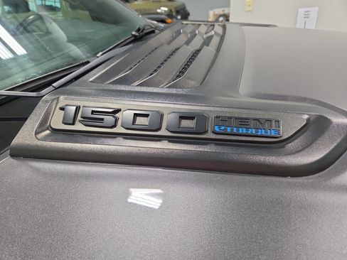 Used 2024 RAM 1500 Laramie AWD/4WD image 49