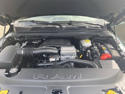 New 2026 RAM 1500 Laramie AWD/4WD image 44