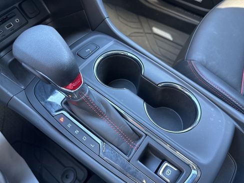 Used 2023 Chevrolet Equinox RS w/ RS Leather Package image 10