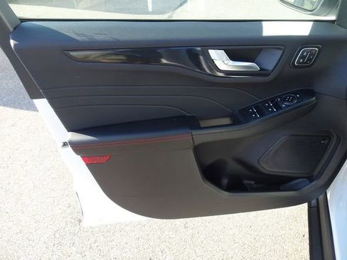 New 2024 Ford Escape ST-Line Select w/ Tech Pack #2 image 10