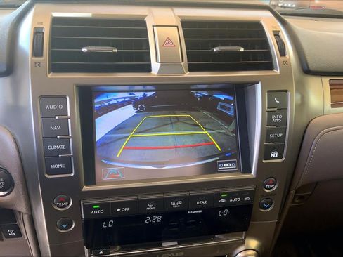 Used 2016 Lexus GX 460 Luxury AWD/4WD image 29