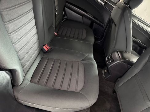 Used 2020 Ford Fusion SE FWD image 20