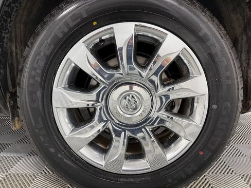 Used 2017 Buick Enclave Premium w/ Trailering Package AWD/4WD image 32