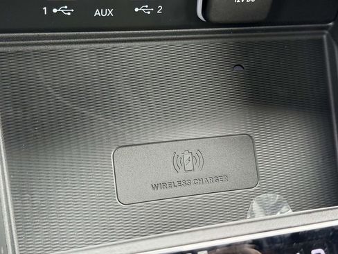 New 2025 Jeep Grand Cherokee Altitude AWD/4WD image 31