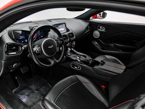 Used 2019 Aston Martin V8 Vantage Coupe image 42