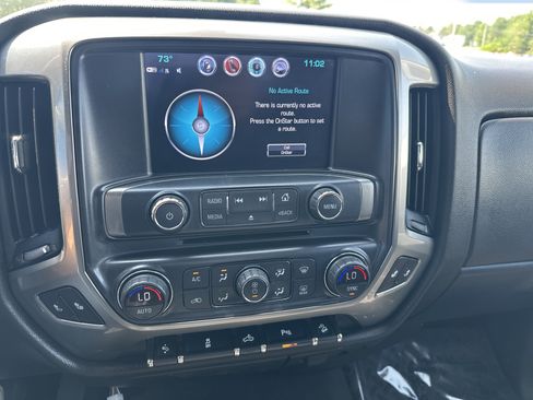 Used 2019 Chevrolet Silverado 2500 LT w/ LT Convenience Package AWD/4WD image 19