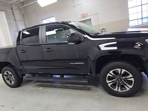 Certified 2022 Chevrolet Colorado Z71 w/ Safety Package image 2