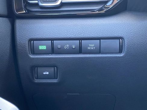 New 2025 Nissan Sentra SR image 22