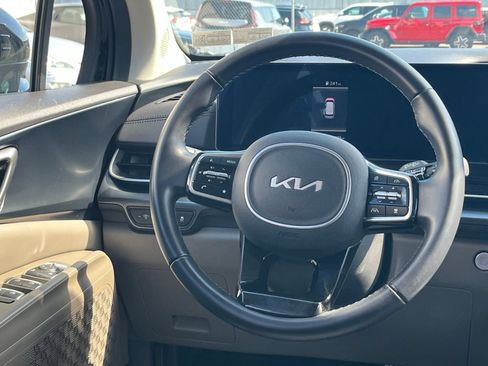 Used 2026 Kia Carnival FWD image 29