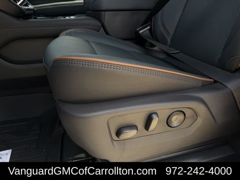 New 2026 GMC Yukon AT4 w/ AT4 Premium Plus Package AWD/4WD image 24