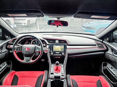 Used 2017 Honda Civic Type R image 17