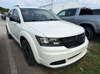 Used 2017 Dodge Journey SE w/ Flexible Seating Group FWD video 1