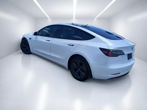 Used 2022 Tesla Model 3 Long Range AWD/4WD image 5