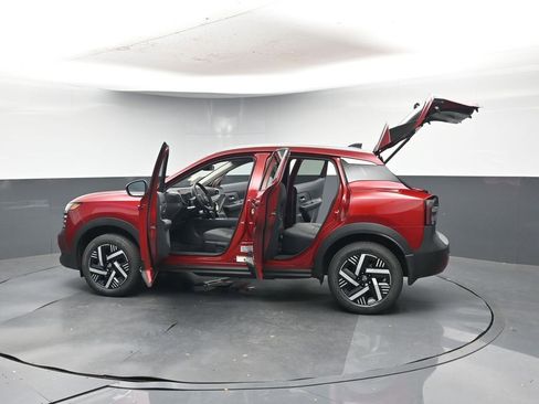 New 2026 Nissan Kicks SV image 52