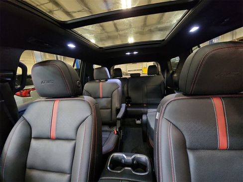 Certified 2024 Chevrolet Traverse RS w/ LPO, Floor Liner Package image 35