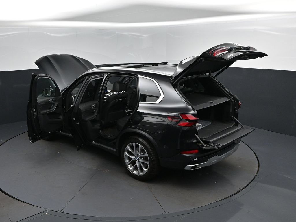 Certified 2026 BMW X5 sDrive40i RWD image 2