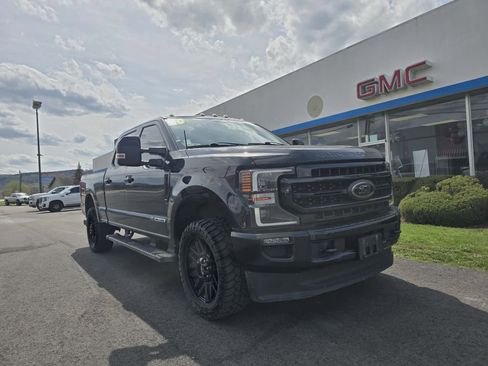 Used 2020 Ford F250 Lariat image 1