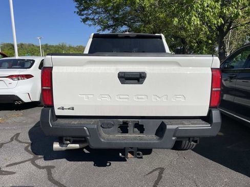 Used 2025 Toyota Tacoma SR AWD/4WD image 3